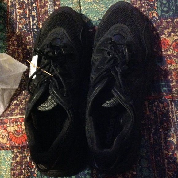 Adidas Men's Ozweego Black Sneakers - 11.5 - New in Box - Picture 6 of 12